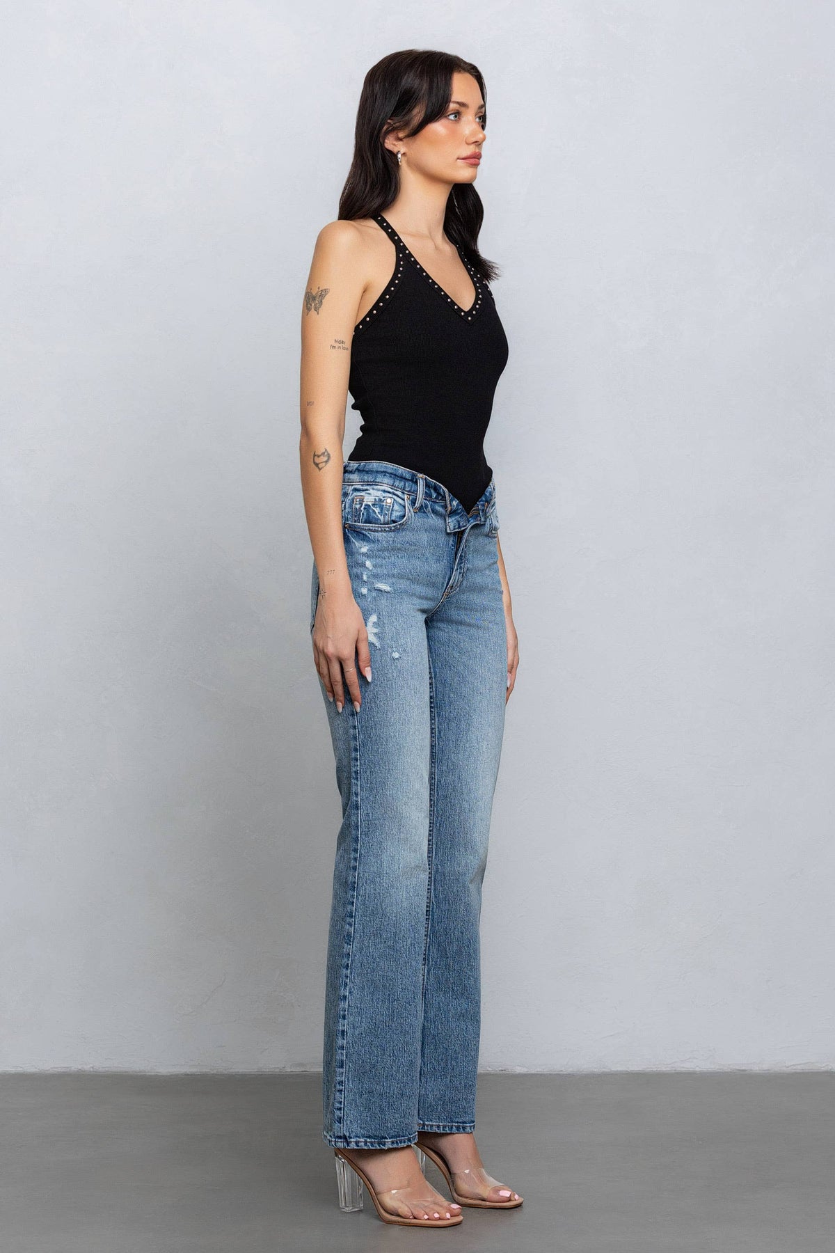 Studded v-neck ribbed tank top