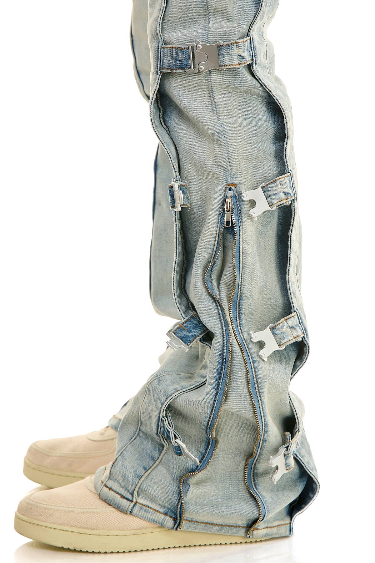 BUCKLE FLARE PANTS/JEANS