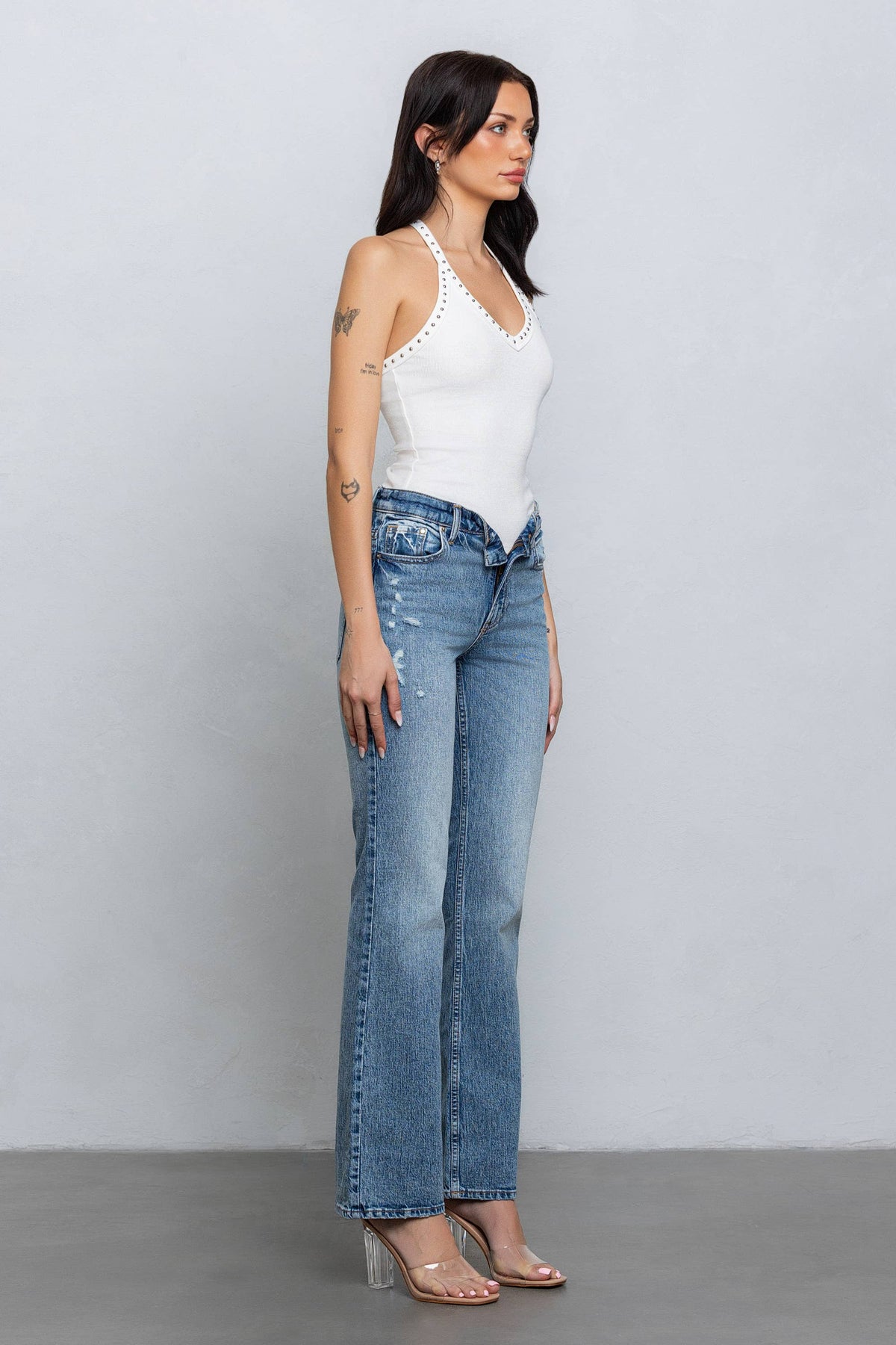 Studded v-neck ribbed tank top