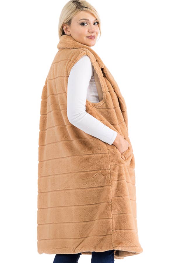 Quilted Fluffy Faux Fur Pocketed Midi-Length Vest