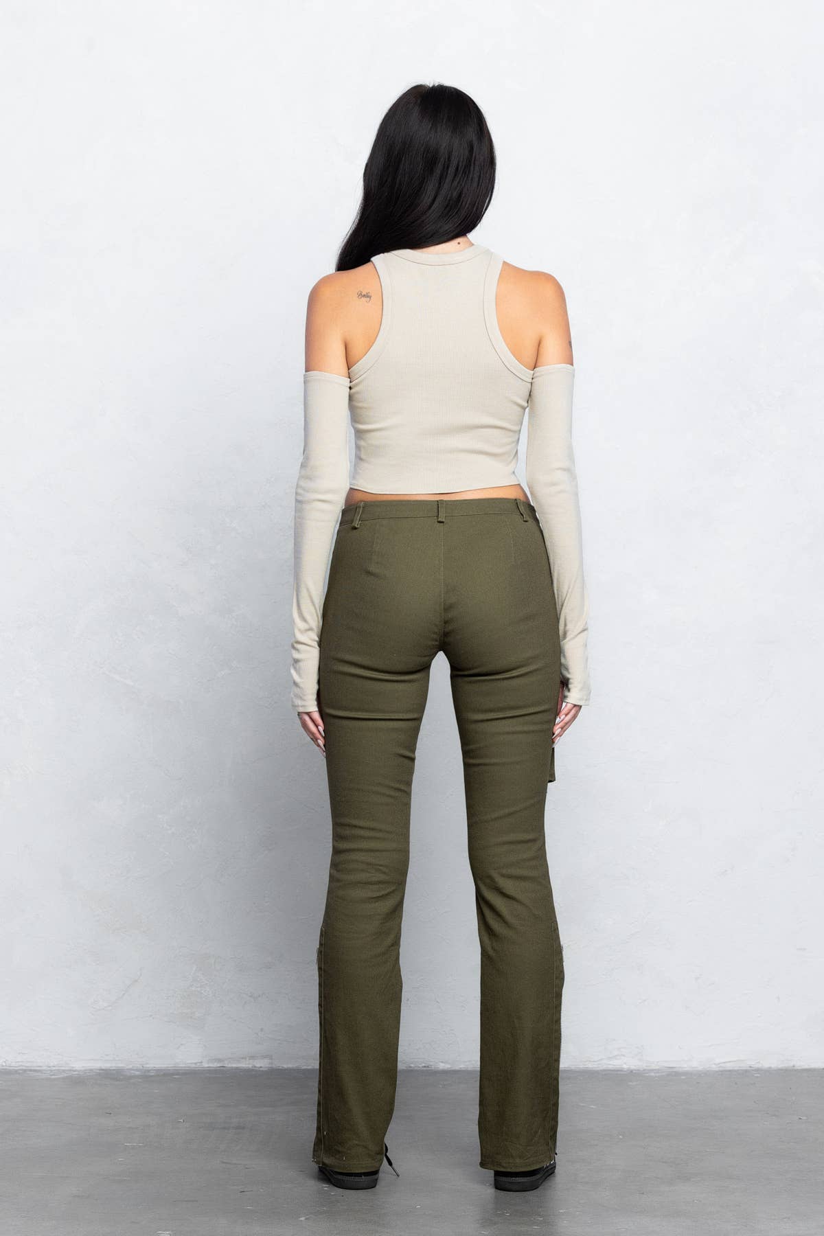 Cargo stretch twill bootcut pants w/ zipper detail